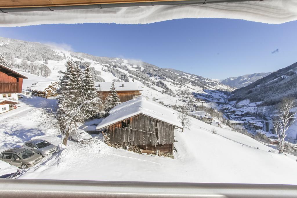 Eberharthof Apartment Saalbach-Hinterglemm Exterior photo